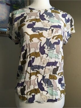 H&M White Short Sleeve Pocket Tee with Multi-Color Cat Print